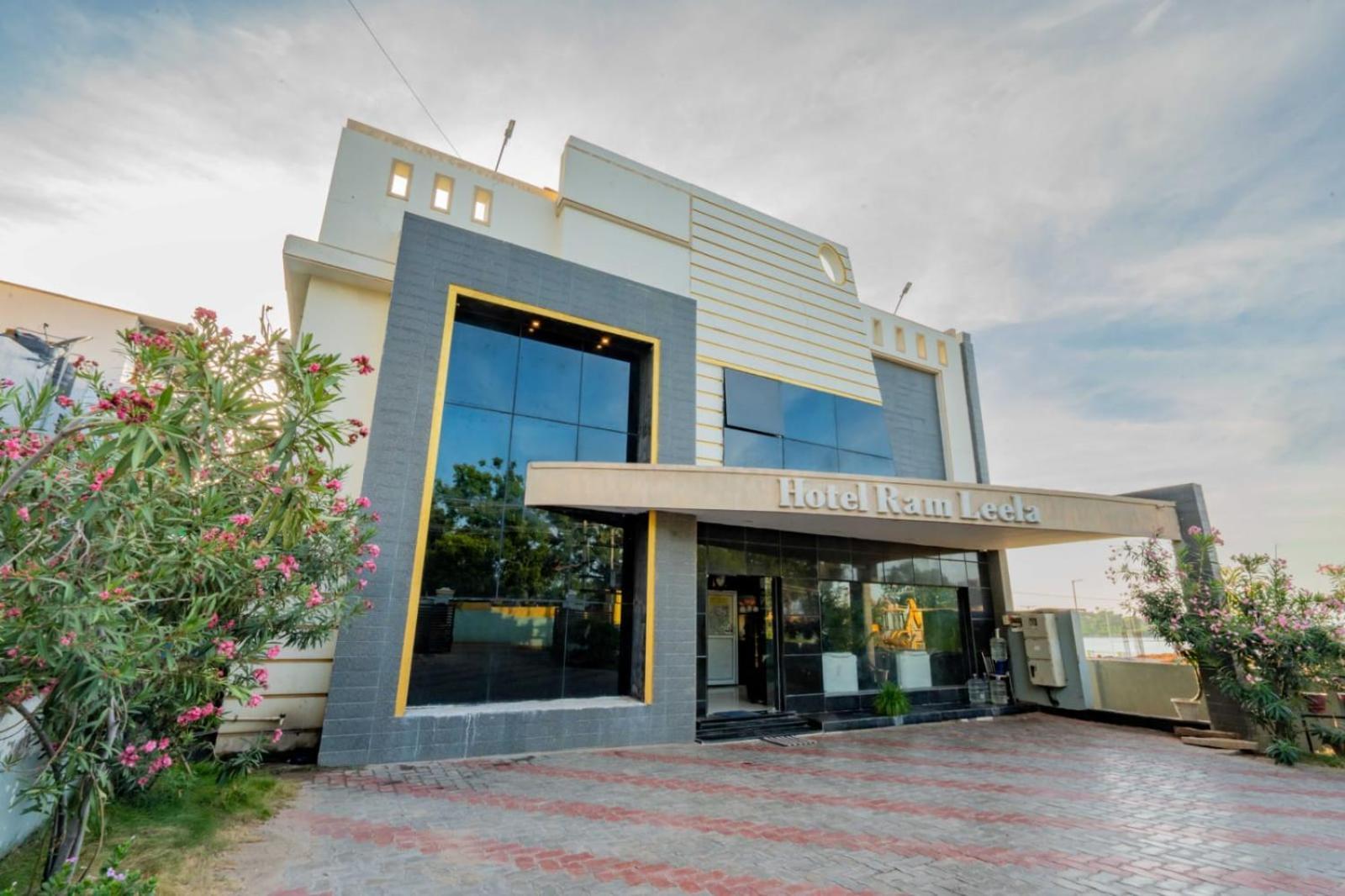 Hotel Ramleela Rāmeswaram Esterno foto
