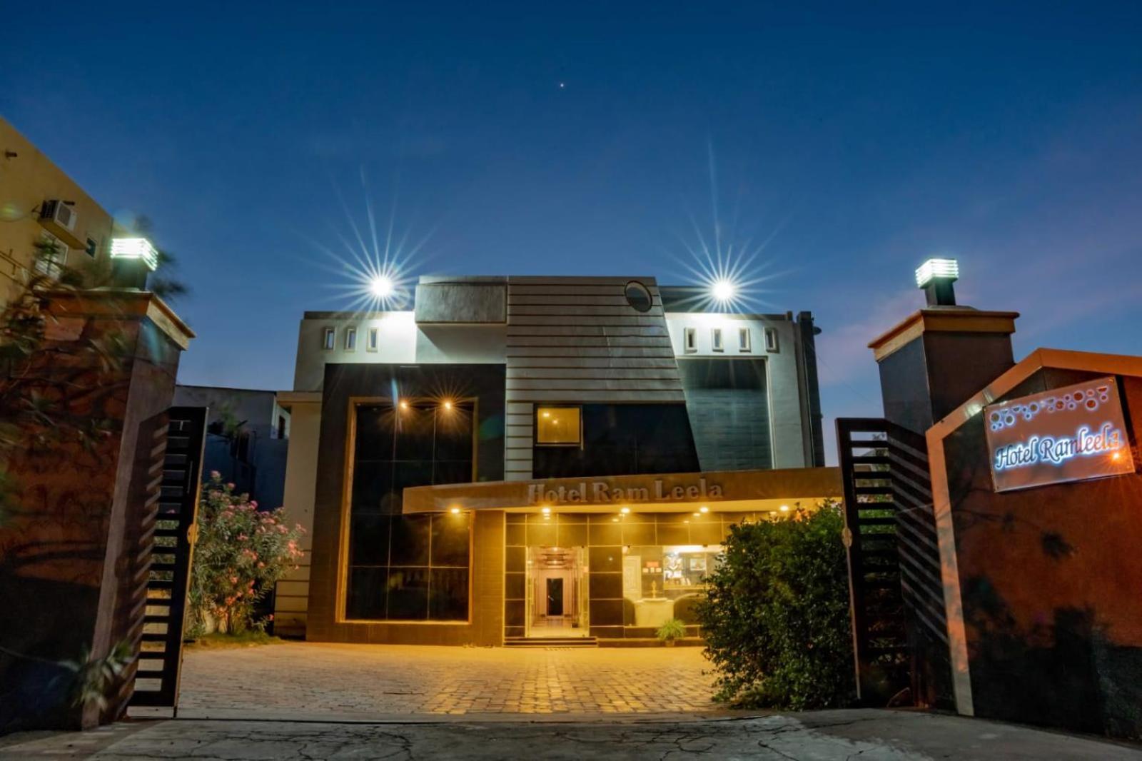 Hotel Ramleela Rāmeswaram Esterno foto